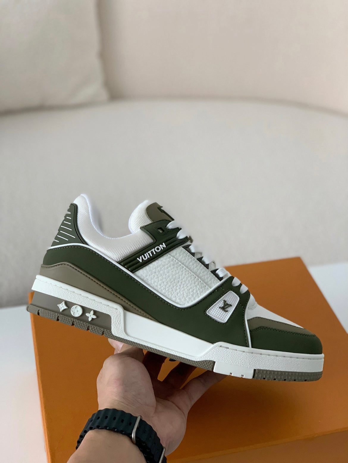 LOUIS VUITTON TRAINER SNEAKERS