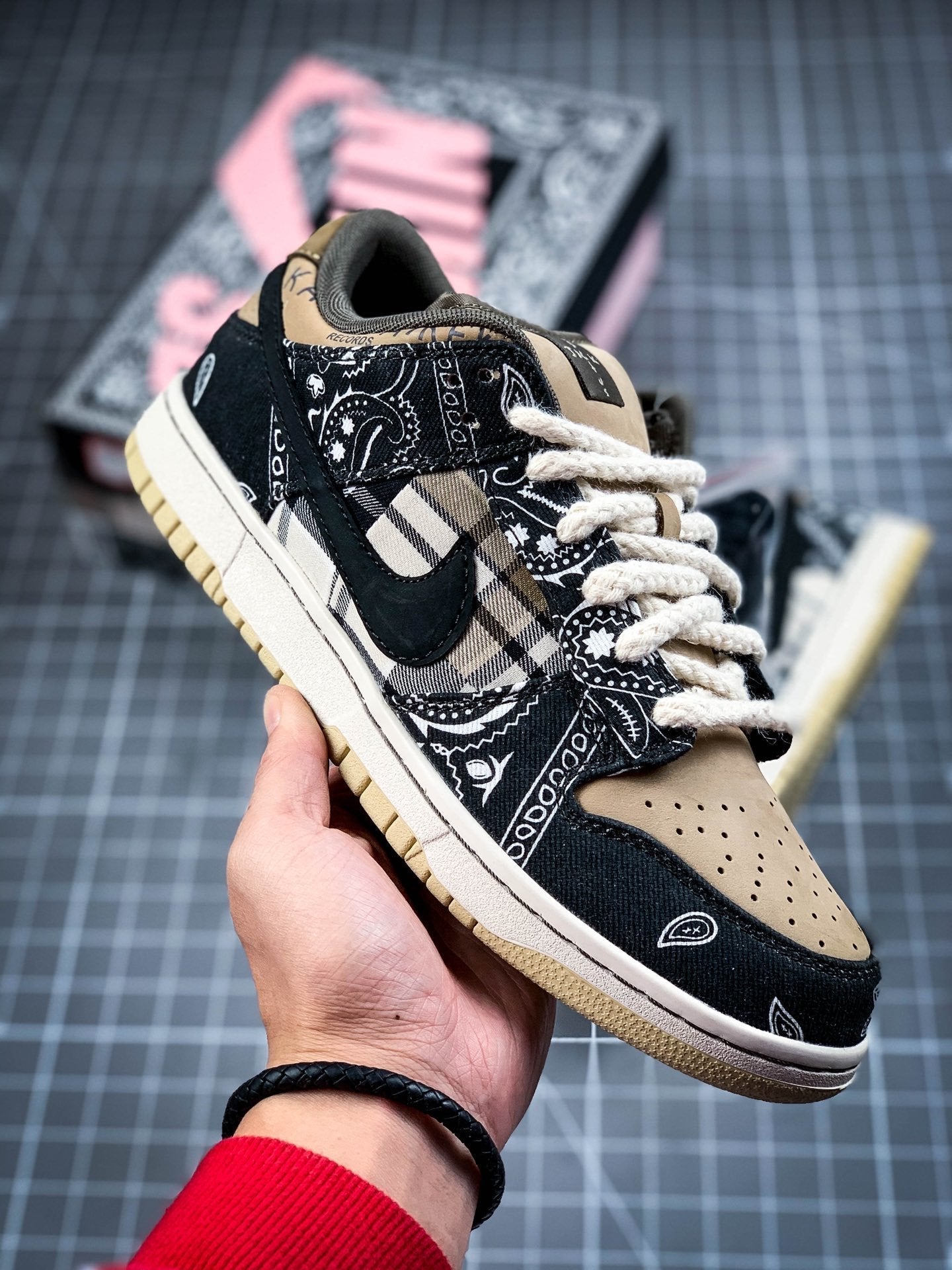 NIKE DUNK