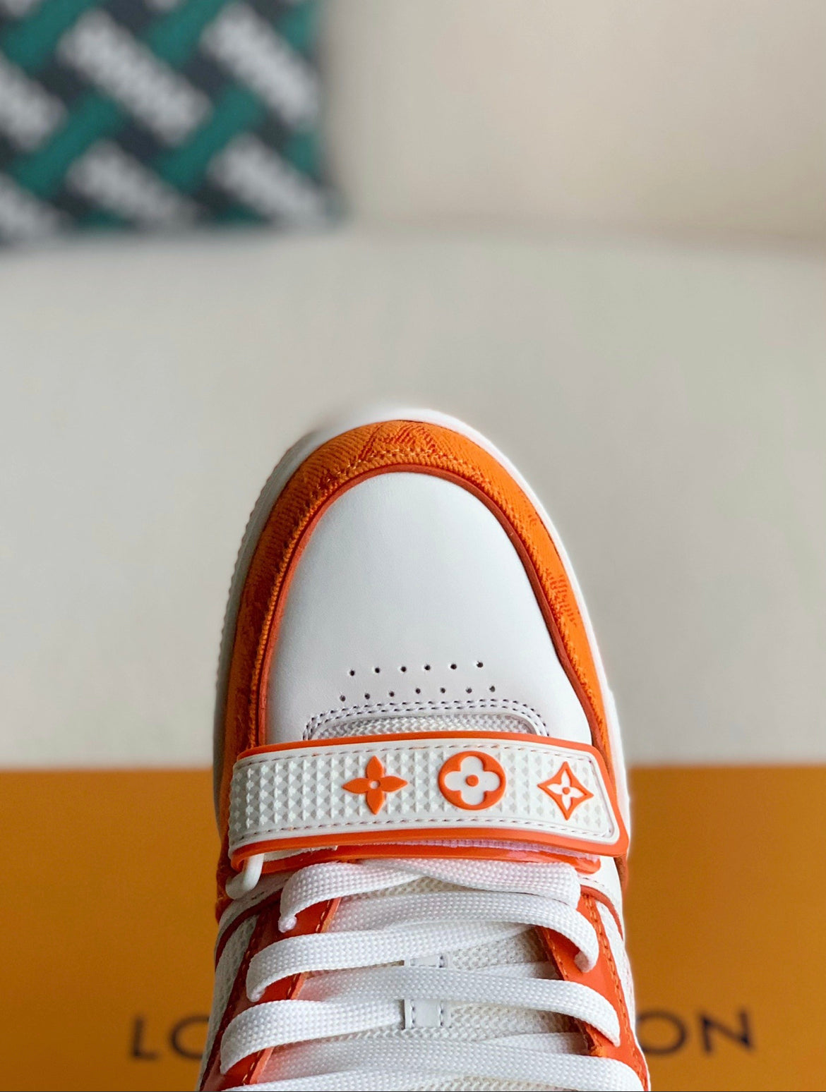 LOUIS VUITTON TRAINER SNEAKERS