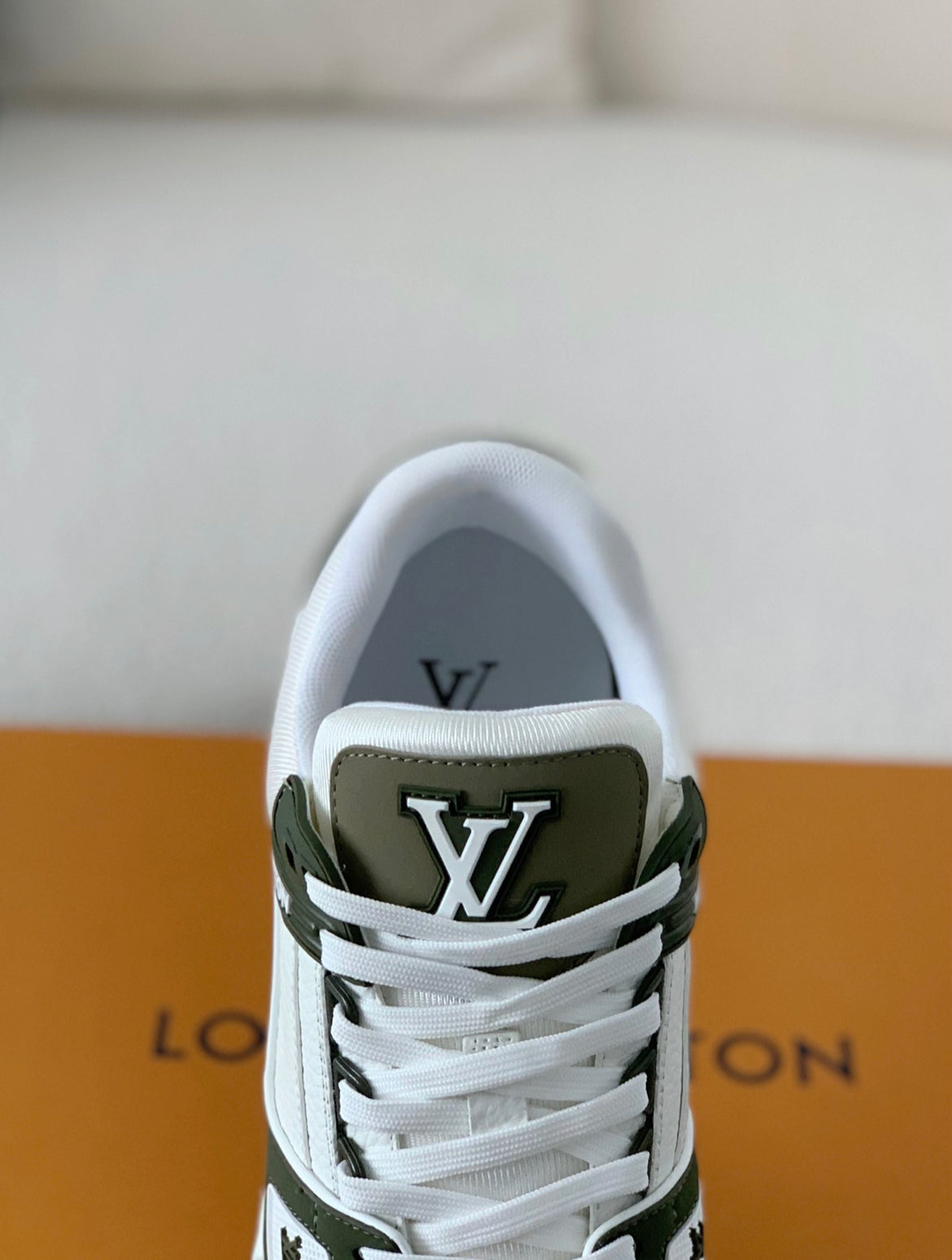 LOUIS VUITTON TRAINER SNEAKERS