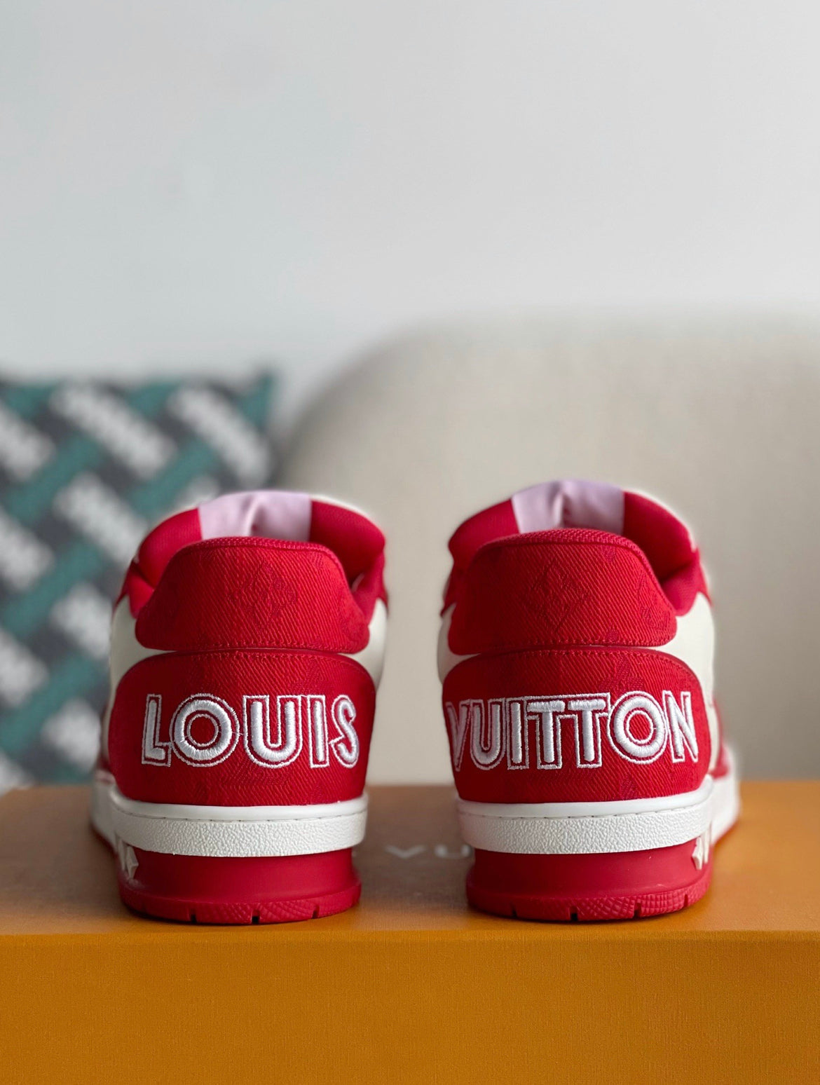 LOUIS VUITTON TRAINER SNEAKERS