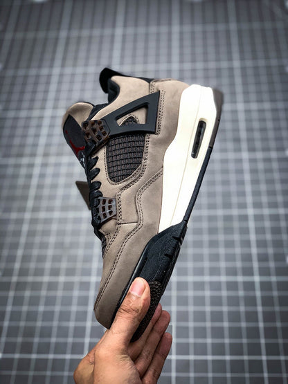 AIR JORDAN 4