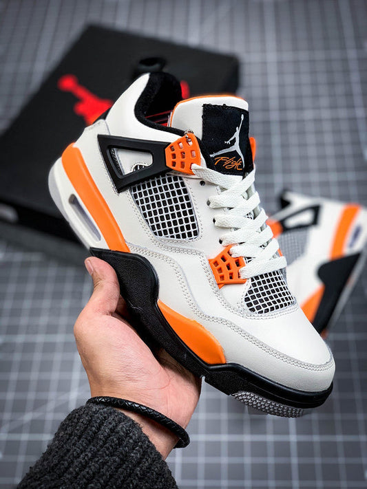 AIR JORDAN 4