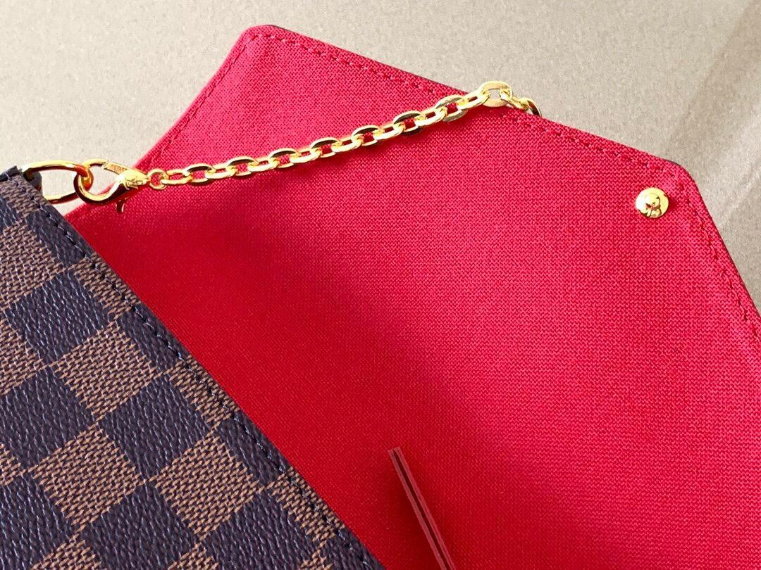 LV POCHETTE FÉLICIE