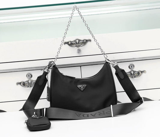 PRADA RE-EDITION 2005 IN RE-NYLON BLACK