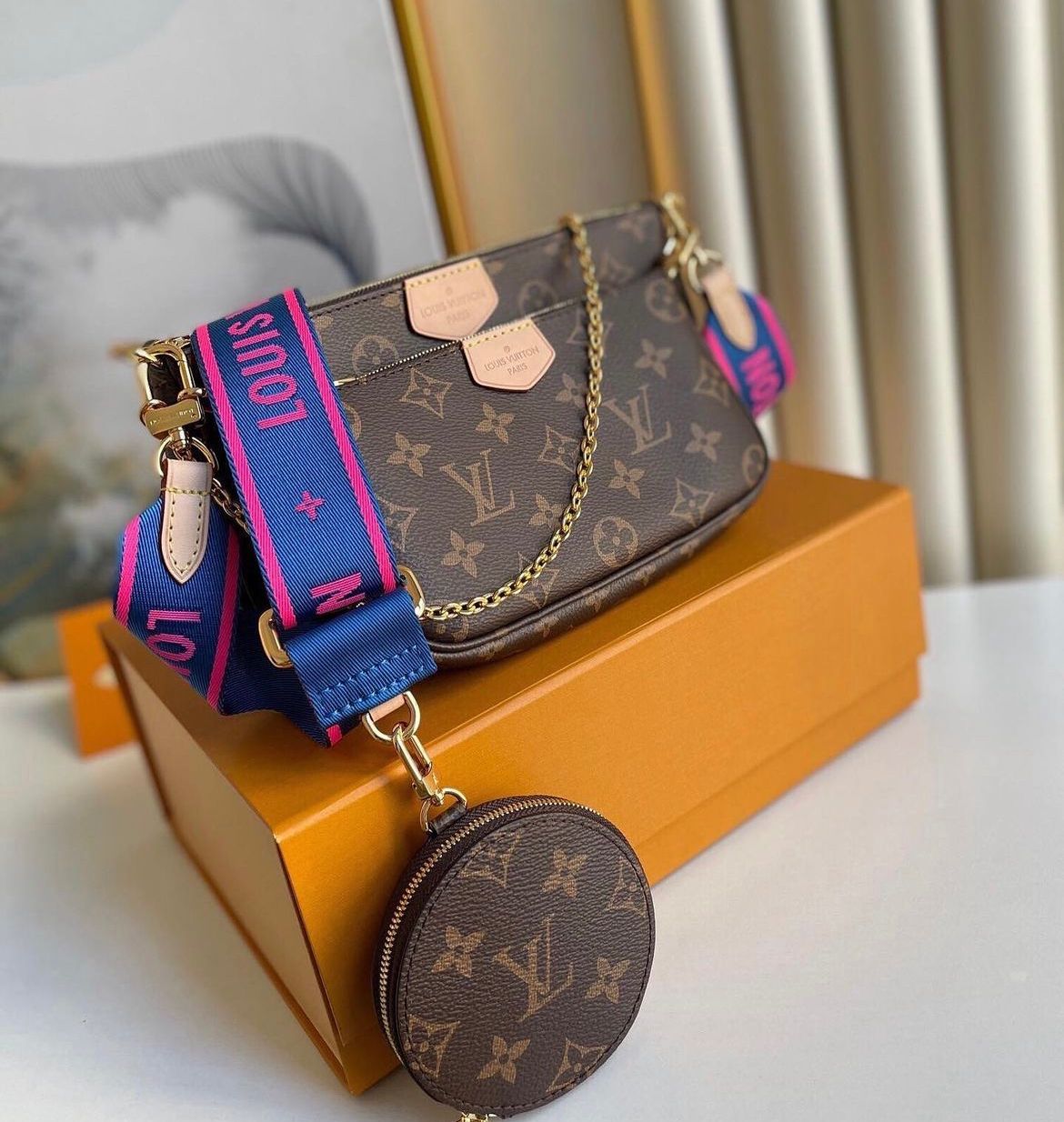 LV MULTI POCHETTE ACCESSOIRES